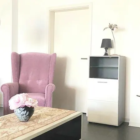 Suzi, Sea View, Free Private Parking Apartment Opatija